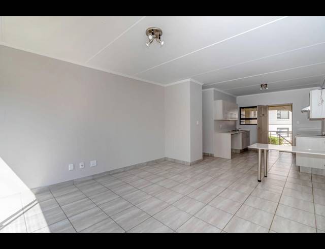 2 BEDROOM APARTMENT FOR SALE IN BEVERLEY